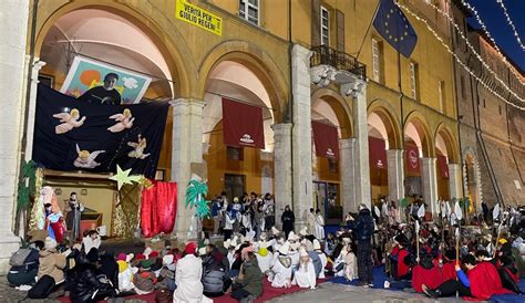 Cesena Il Presepe Vivente Del Sacro Cuore Anima Le Strade Del Centro