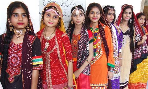 Sindh Brings Out Its Colours On Ajrak Topi Day Pakistan Dawncom