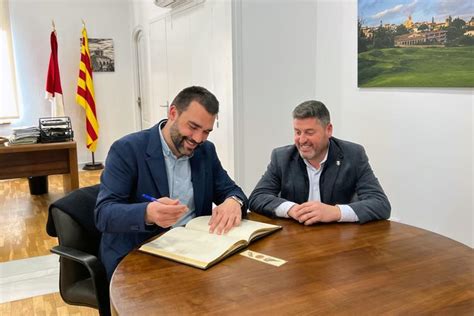 Ajuntament de Sant Vicenç de Montalt L alcalde es reuneix amb el