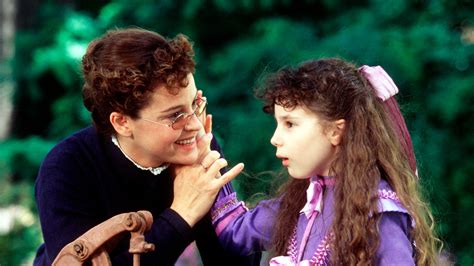 Scholars explain the life-long bond between helen keller and anne sullivan 27