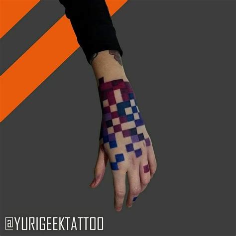 Pixel Glove Tattoo Em 2020 Pixel Art Tattoo Brasil Luvas