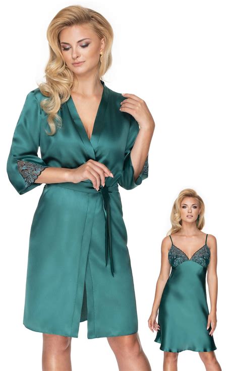 Very Elegant Emerald Green Satin And Lace Nightie And Negligee Set