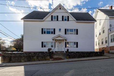 302 Pond St, Woonsocket, RI 02895 | Trulia