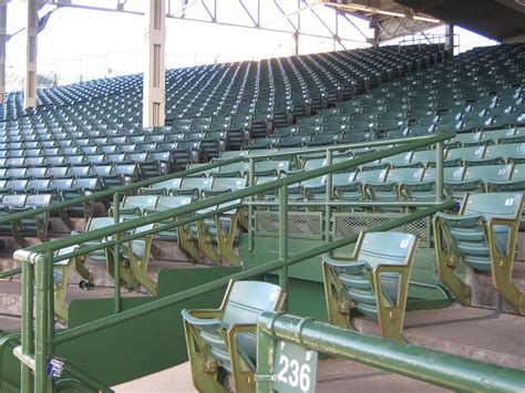 Wrigley Field Seating Guide Best Seats Shade Obstructed Views