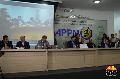 Prefeita De Pio Ix Participa De Evento Na Appm Bancada Federal