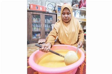 Kuih Kapit Empat Dara Kak Yah Laris Ketika Ramadan Media Permata Online