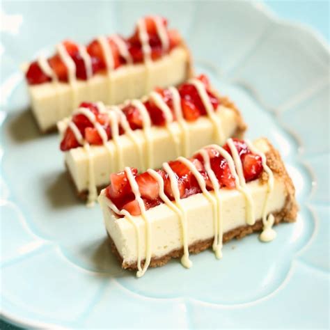 Philadelphia Strawberry Cheesecake Snackbars Recipe Studio Delicious