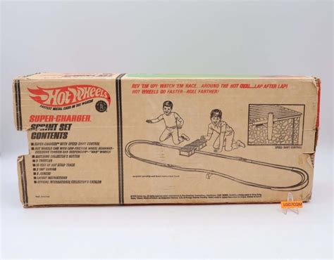 Super Charger Sprint Set Hot Wheels Mattel Toy Car Playset Wheeljack S Lab