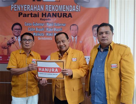 Dpp Partai Hanura Serahkan Rekomendasi Calon Kepala Daerah Di Buleleng