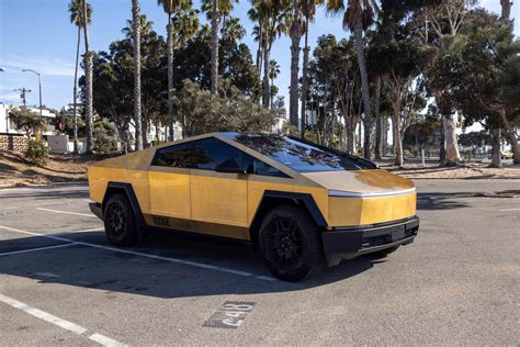 Gold Plated Tesla Cybertruck Sells For Way Under Mrsp The Owner