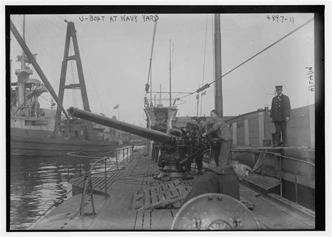 U Boat At Navy Yard Loc Bain News Service Publisher U Flickr