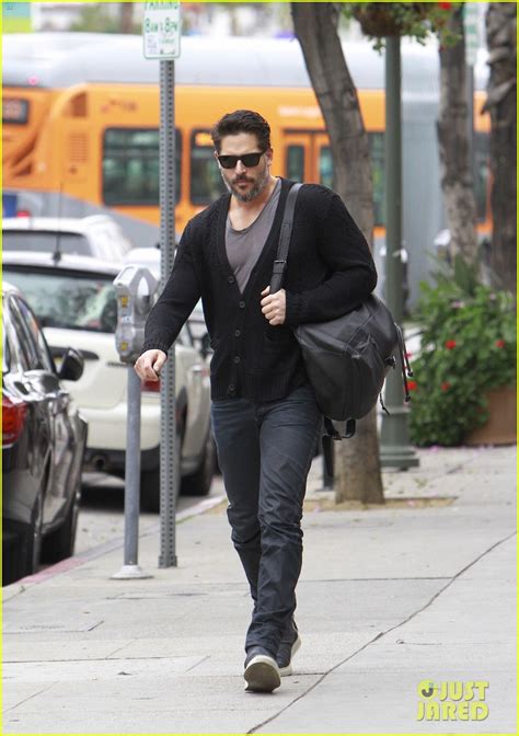 Sofia Vergara Reese Witherspoon S Upcoming Film Hot Pursuit Gets New Poster Photo