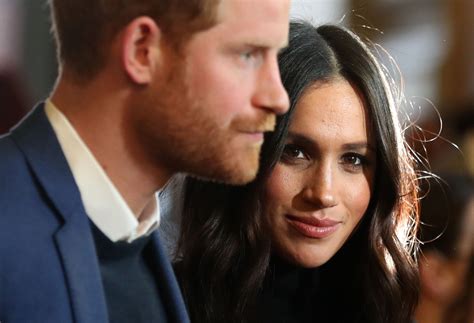 Criador De The Crown Revela Que Meghan Markle E O Pr Ncipe Harry