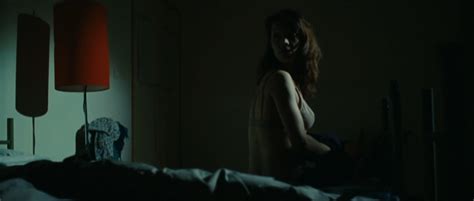 Nude Video Celebs Mona Petri Nude Taxiphone