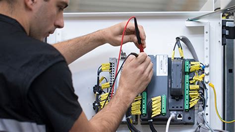 Medium Voltage Switchgear And Components For Panels Schneider