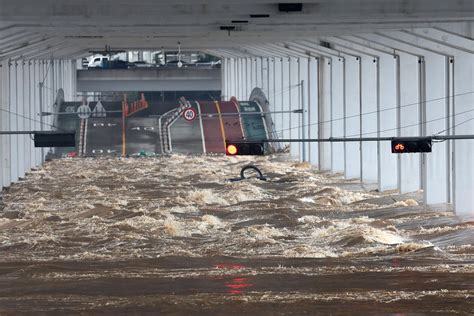 多图直击韩国首尔特大暴雨：市中心一片汪洋，已8遇难6失踪 世相 新湖南