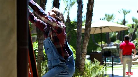 Horny Milf Gets Pussy Pounded Hard