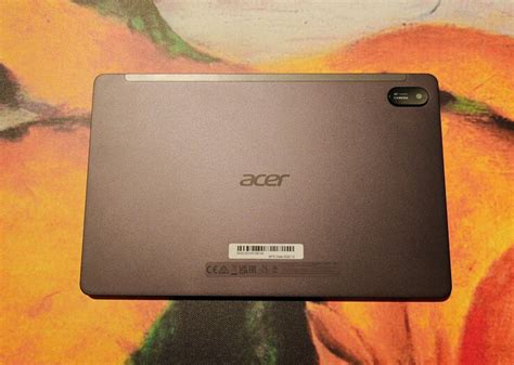 Testing The Acer Iconia Tab P An Affordable Metal Case Tablet