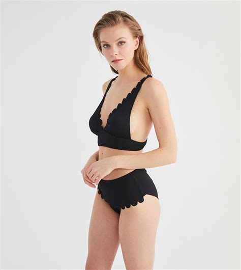 Buy Trendyol Scalloped Bikini Brassiere In Black Thstreet Uae