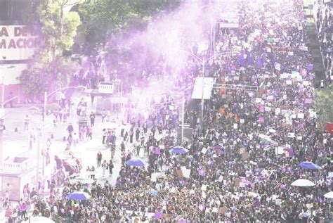 Más de 75 mil marchan en la Cdmx contra acoso violencia y feminicidios