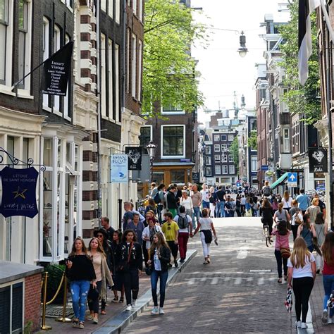 Amsterdam Shopping area's - malls, markets