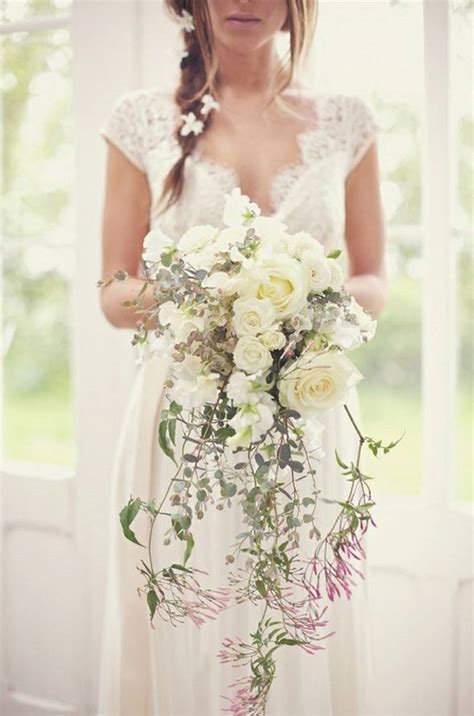 Wedding Flower Inspiration: Jasmine - Sweet Violet Bride