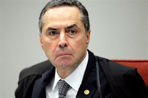 Barroso Do STF Critica Quem Vive Dinheiro Desviado VEJA