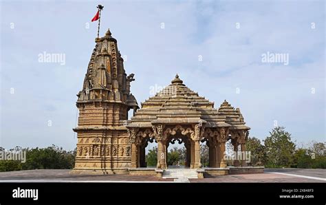 View of Shri Radheshyam Temple, Mangalay Temples, Ratlam, Madhya Pradesh India Stock Photo - Alamy