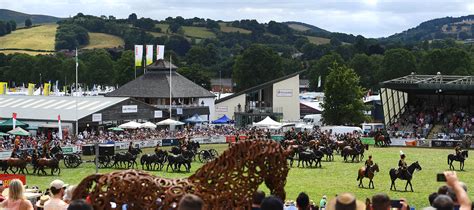 Royal Welsh Coedmor Cottages Wales