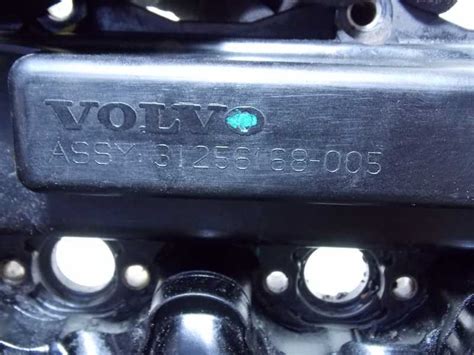 VOLVO S60 V60 V70 III S80 II XC 2 4 D5 07 POKRYWA ZAWOROW KOLEKTOR