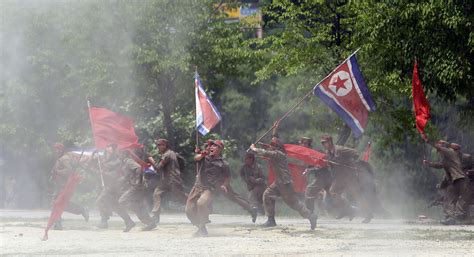 Tak wyglądała wojna Krwawa inscenizacja w Korei Południowej Dziennik pl