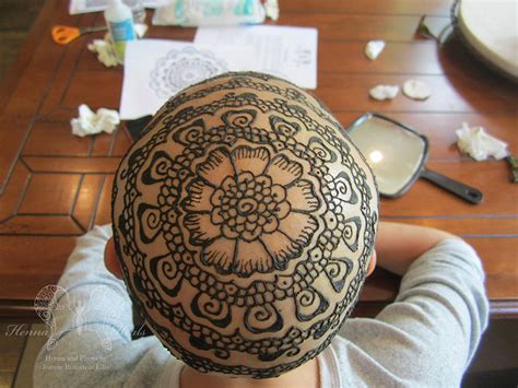 Beautiful Henna Crowns Help Cancer Patients Overcome Their Hair Loss