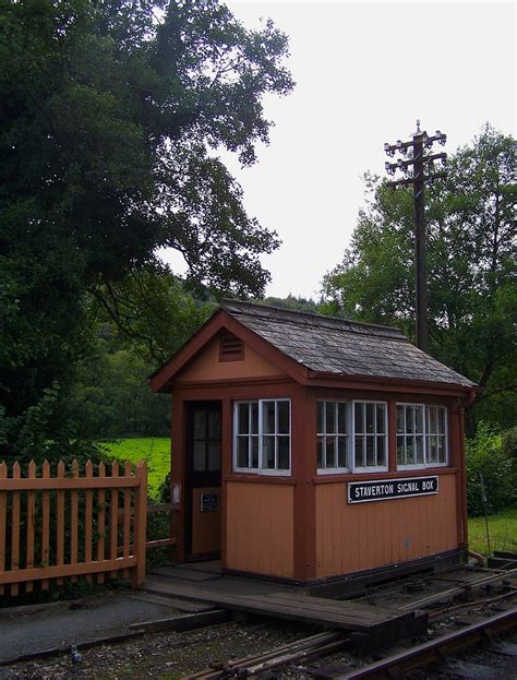 Southdevonrailway28i08i2010a4 Staverton Signal Box Peter Skuce