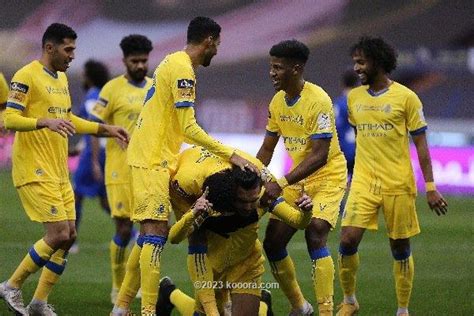 أساطير النصر يتغنون بهورفات وحمد الله