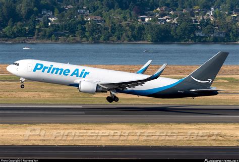 N617AZ Amazon Prime Air Boeing 767 332ER BDSF WL Photo By Ruoyang Yan