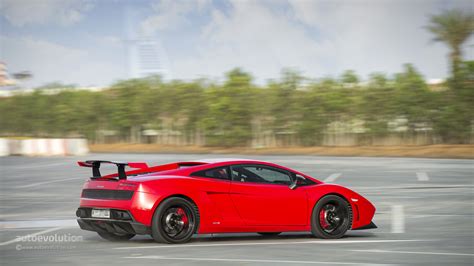 LAMBORGHINI Gallardo Super Trofeo Stradale Review - autoevolution