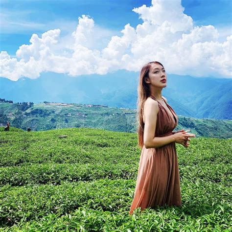 Gu thời trang khoe ngực ngồn ngộn của hot girl trà xanh Người đẹp Việt Giải Trí