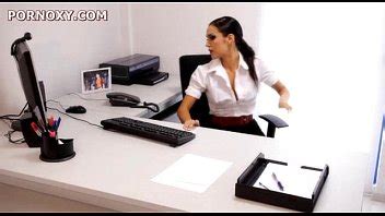 Alcaldelsa A Mayoral Affair CD XVIDEOS