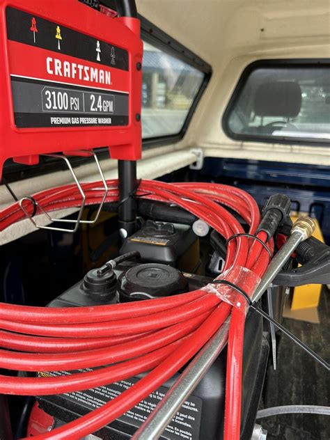 CRAFTSMAN 3100 PSI At 2 4 GPM 3100 PSI 2 4 GPM Cold Water Gas Pressure