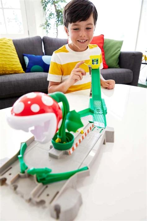 Hot Wheels Mario Kart Piranha Set Zappies