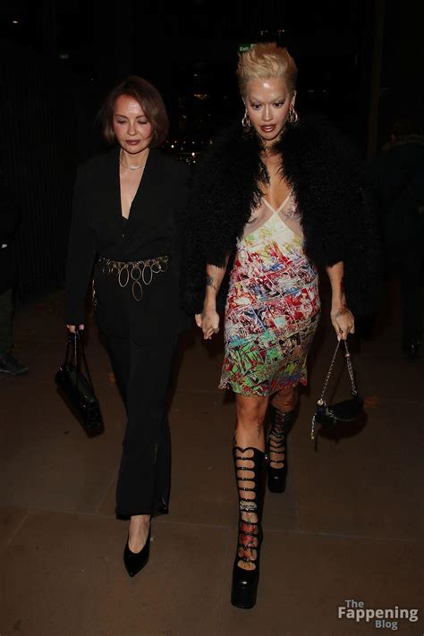 Rita Ora Flashes Her Nude Tits At The Fashion Awards Afterparty Fappening