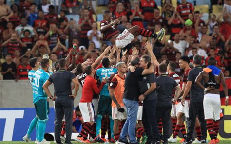 Flamengo divulga vídeo bastidores do jogo contra o Cruzeiro que