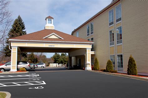 Hotel - Sturbridge, MA - Baystate Services