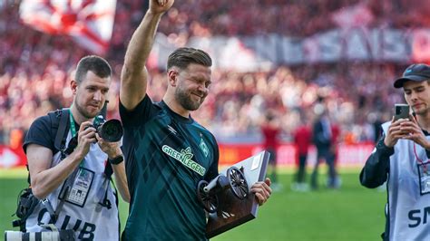 Kein Torschützenkönig Werders Niclas Füllkrug reagiert auf Eberl