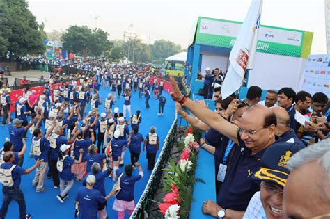 Honble Lt Governor Flagged Off Vedanta Delhi Half Marathon And