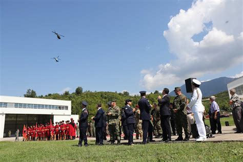 11 pilotë të rinj i shtohen Forcave Ajrore të Shqipërisë mes tyre edhe