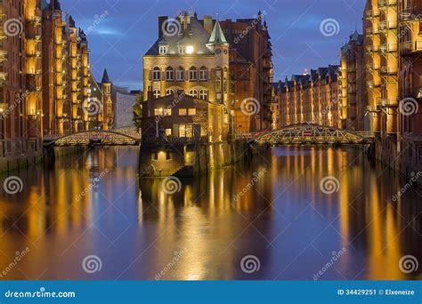 Hamburgs Speicherstadt at Night Stock Image - Image of clouds, river ...