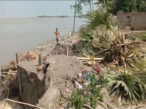 Brahmaputra River erodes entire Assam village, leaves people homeless ...