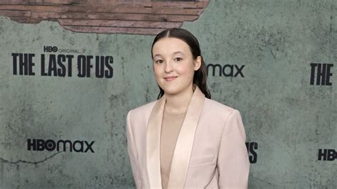 Padre pide ayuda sobre su hijo gay en grupo religioso y así de absurdas son las respuestas El