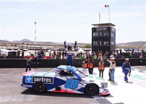 RUBÉN GARCÍA JR SE LLEVO LA VICTORIA DE NASCAR MÉXICO EN EL SÚPER